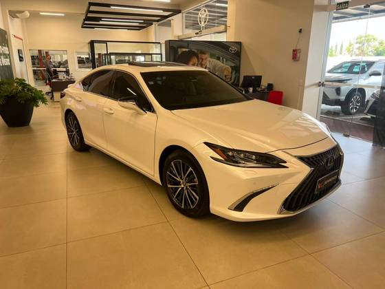 LEXUS ES 300h 2.5 16V HÍBRIDO LUXURY CVT LEXUS ES 300h 2.5 16V HÍBRIDO LUXURY CVT
